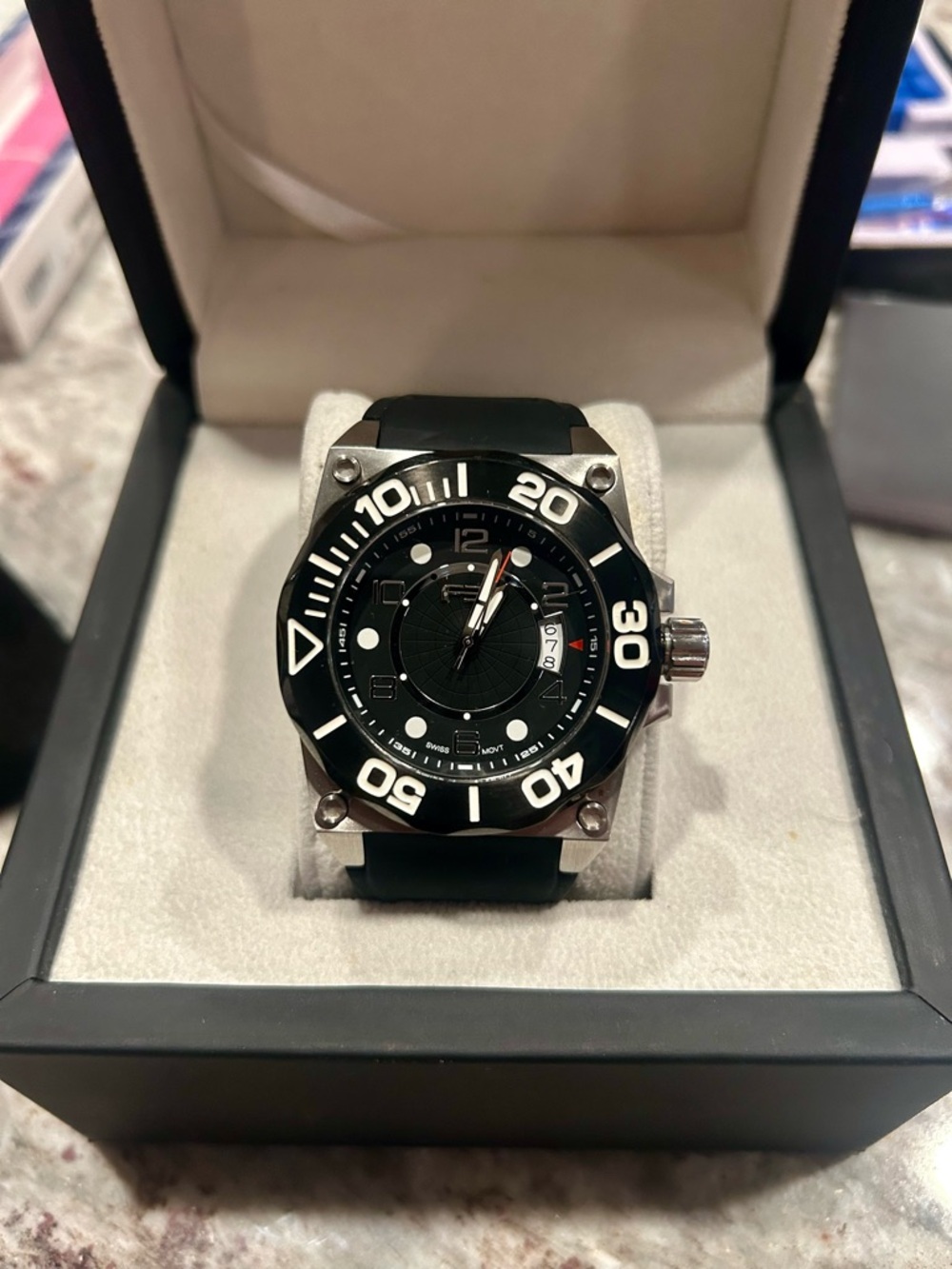 F2I Oversized Diver Style Watch | Black Dial | Swiss Movt | Rubber Strap | Box